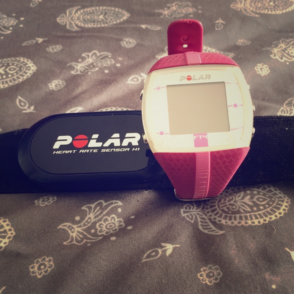 Polar activity/calorie tracker w/a heart sensor